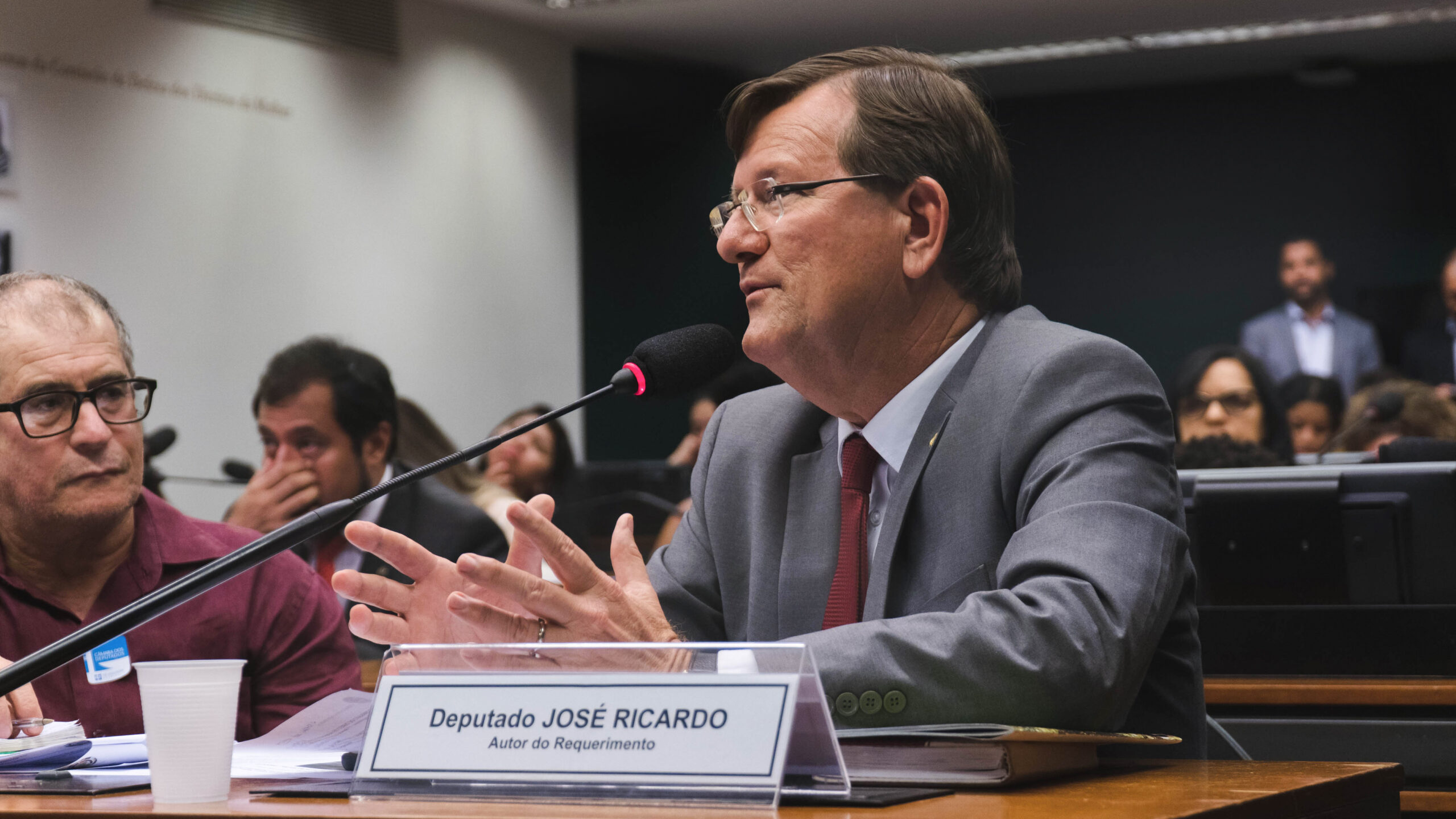 Foto do deputado José Ricardo na CNBB